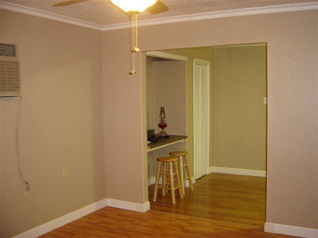 2nd image of 2892 59th St