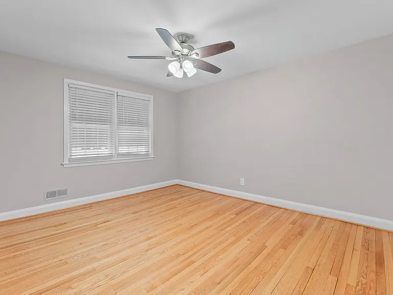 131 Stanmore Rd — Photo 14