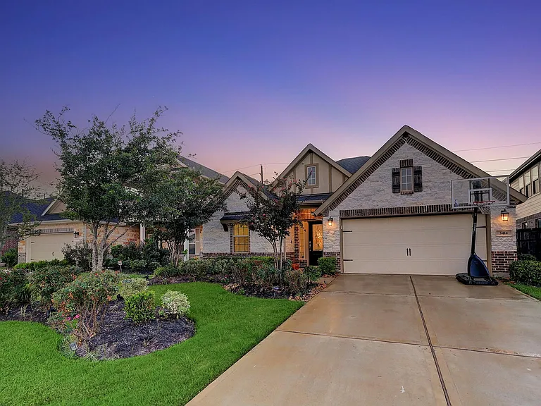 3414 Cabernet Shores Dr — Photo 1