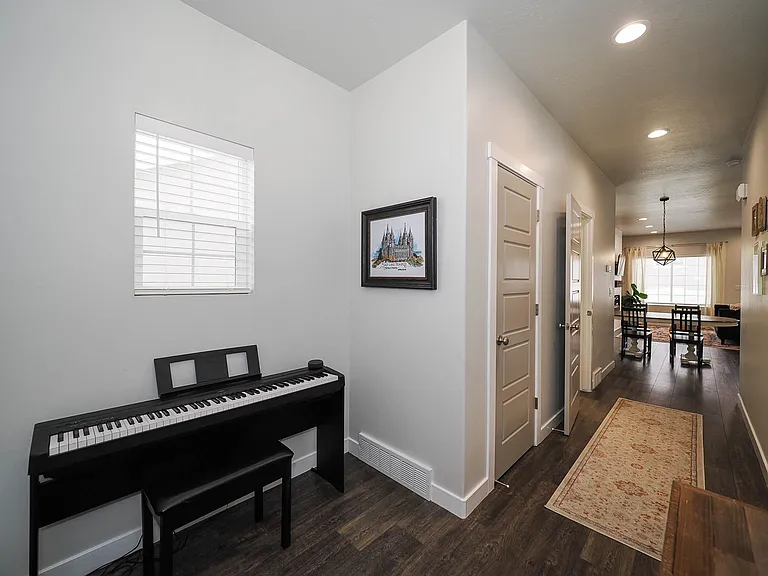 5830 N Goldfinch Ln — Photo 7