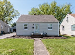 838 Warwick Dr, Sheffield Lake, OH 44054