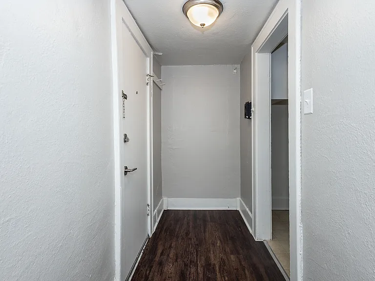 1027 Washington Street — Photo 22