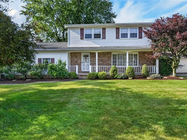2379 Tanglewood Dr, Salem, OH 44460