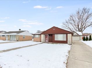 1162 W Grant Dr, Des Plaines, IL 60016