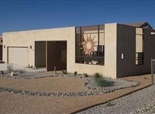 409 9th St NE, Rio Rancho, NM 87124