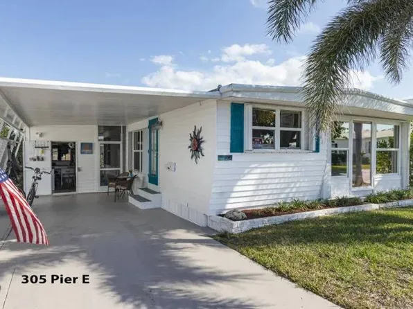 305 Pier E, Naples, FL 34112