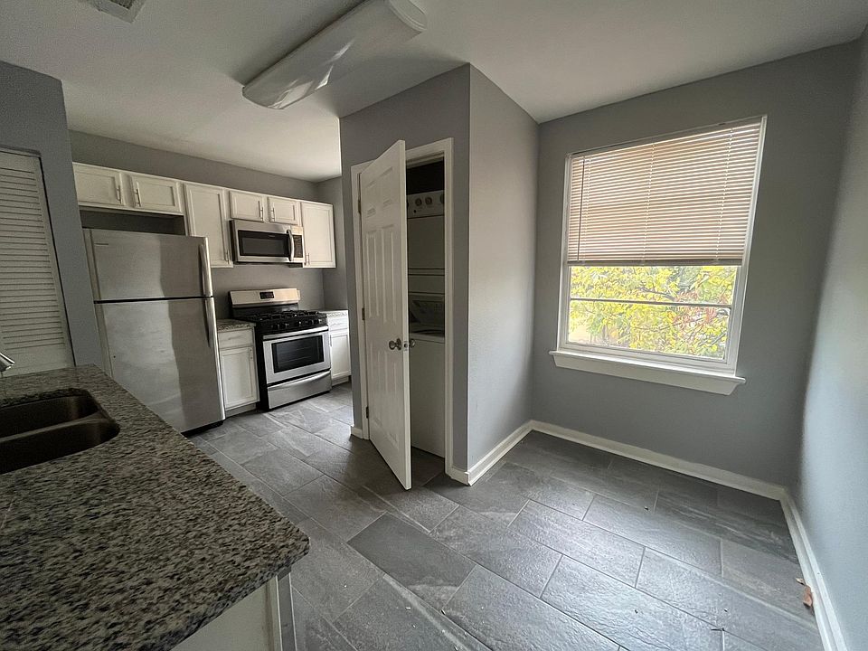 1st image of 1866 Wolfe St APT 3