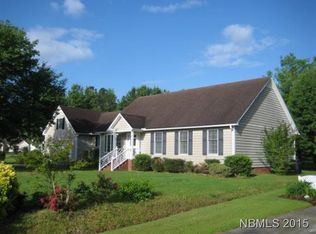 102 Sothel Ct, New Bern, NC 28562