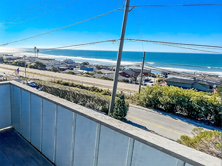 3413 Ocean Blvd — Photo 13