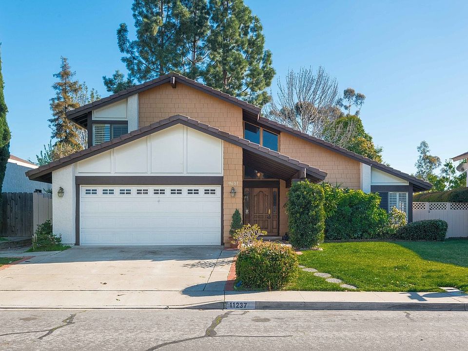 1st image of 11237 Pabellon Ct