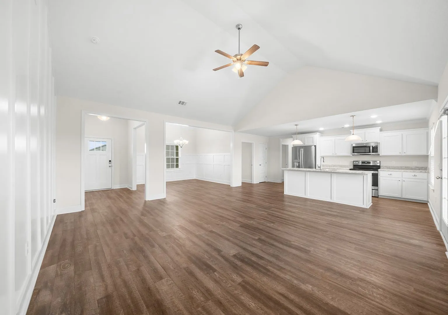624 Fescue Drive - Available Now! — Photo 4