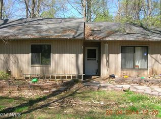 7398 Crown Ln, Warrenton, VA 20187