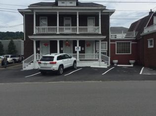 212 Lee St W #A, Charleston, WV 25302