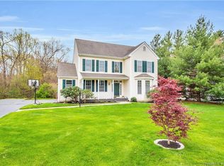 43 Buckingham Rd, Avon, CT 06001