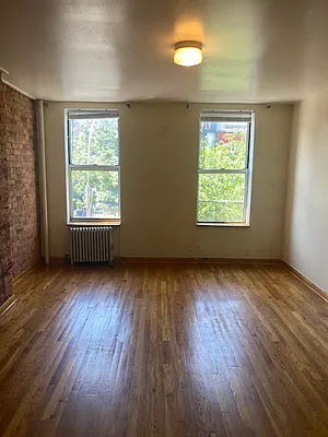 Rented by RV Realty | media 9