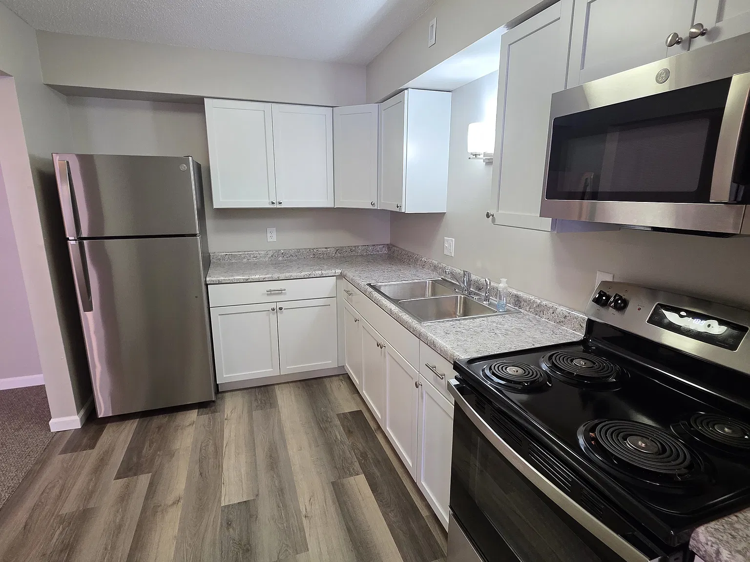 2 bed, 800 sqft, $825 — Photo 4