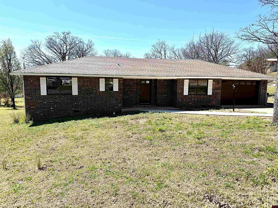 1st image of 810 Capitol Dr