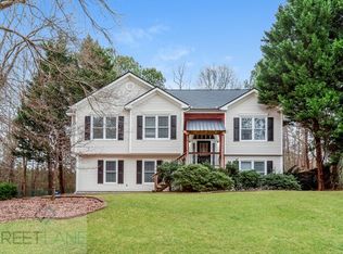 1920 Grayson Oaks Ct, Lawrenceville, GA 30045