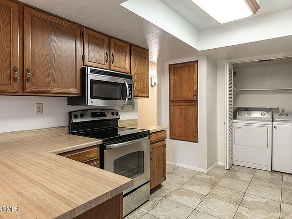 4th image of 17021 E DEERSKIN Drive