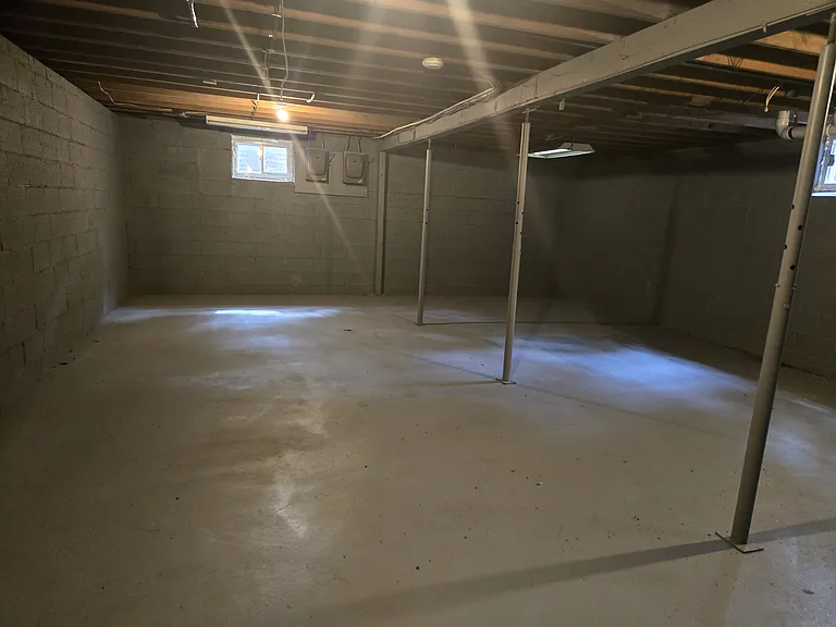 115 Maple Dr — Photo 8