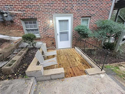 1896 Ridgewood Dr #5 Photo 1