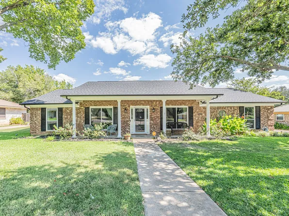 1416 Wade Dr, Bedford, TX 76022