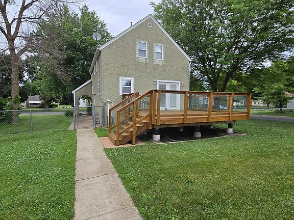 5th image of 303 W Main St