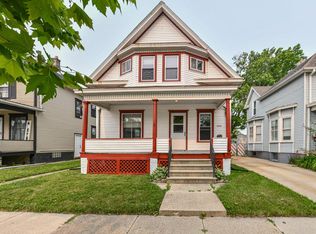 1524 Grange Ave, Racine, WI 53405