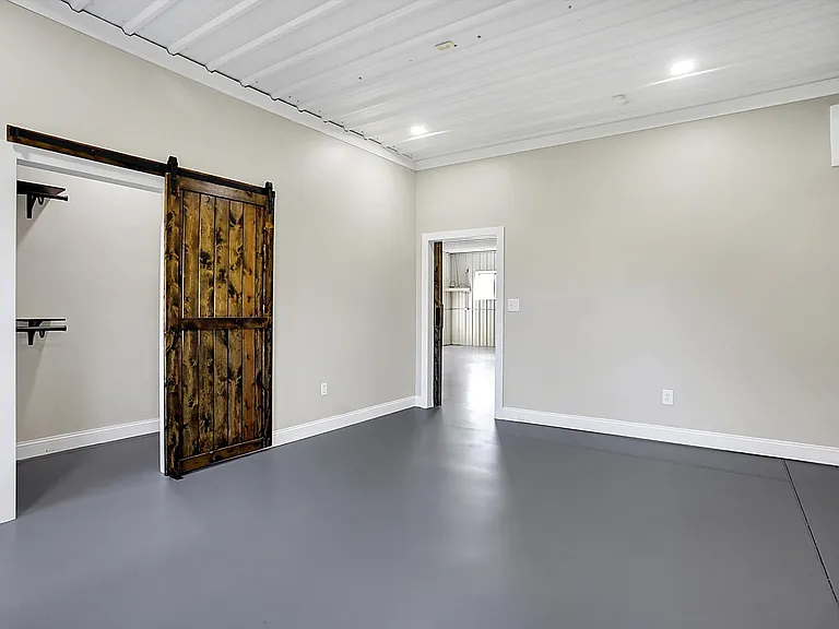 940 W 1090 N — Photo 19