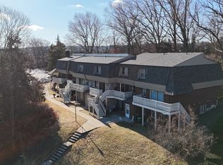 143 Sheraton Ln #143, Norwich, CT 06360