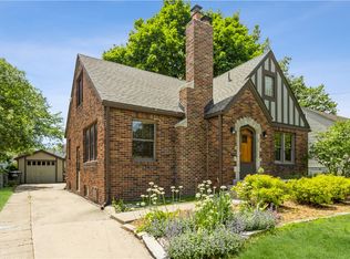 3716 Adams Ave, Des Moines, IA 50310