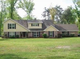 140 Dawn Dr, Silsbee, TX 77656
