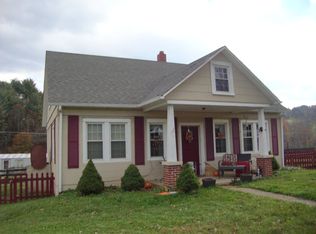 3794 Us Highway 221 N, Jefferson, NC 28640