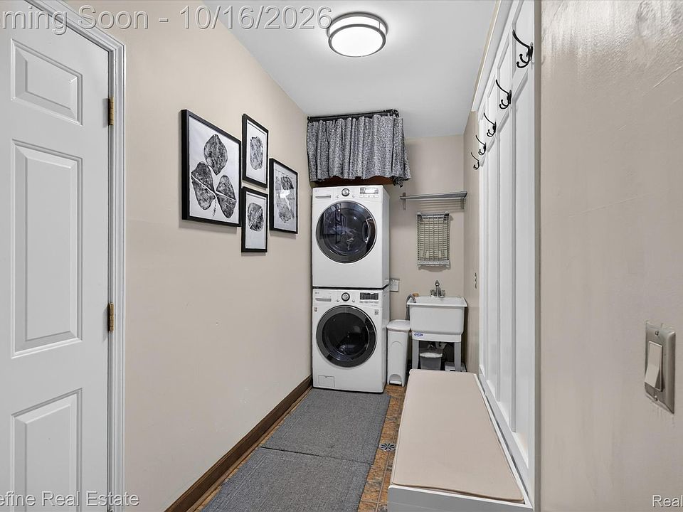 23430 Winthrop Ct, photo 22