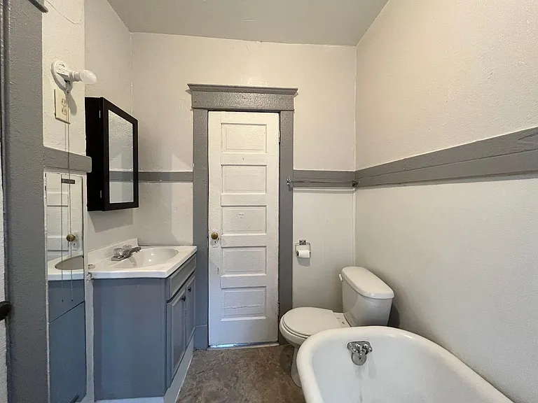 1010 W Boone Ave — Photo 9