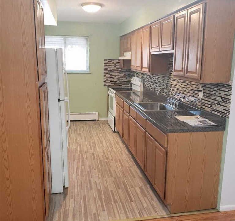 1st image of 1846 Bussing Ave #1