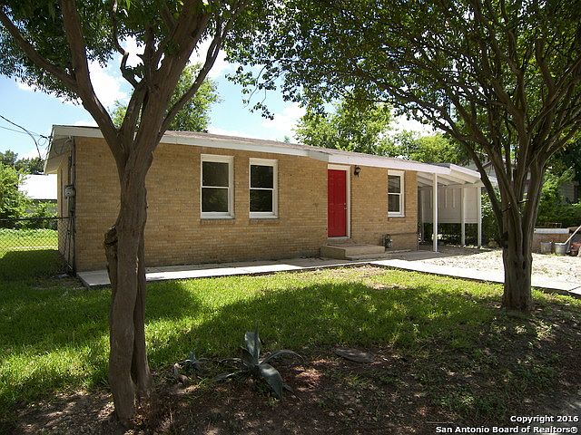1st image of 118 Hollyberry Ln