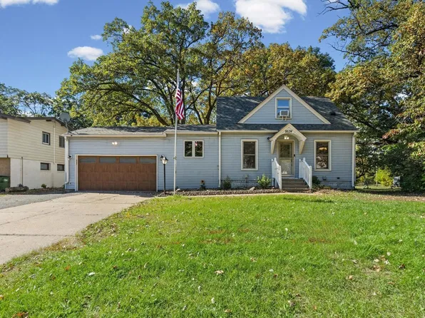 8634 Lincoln St NE, Blaine, MN 55434