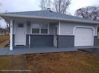 3 Marigot Ct, Toms River, NJ 08757