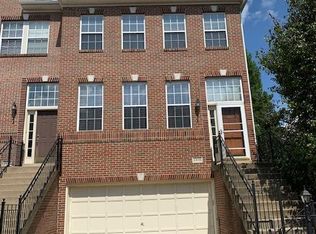 2619 Logan Wood Dr, Herndon, VA 20171