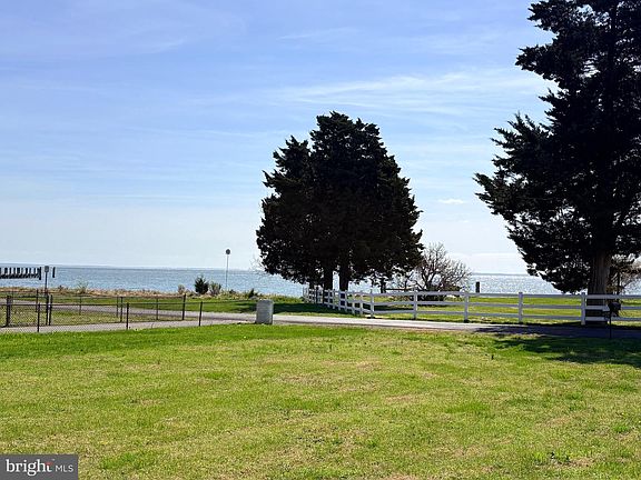 3rd image of 38338 Point Breeze Rd