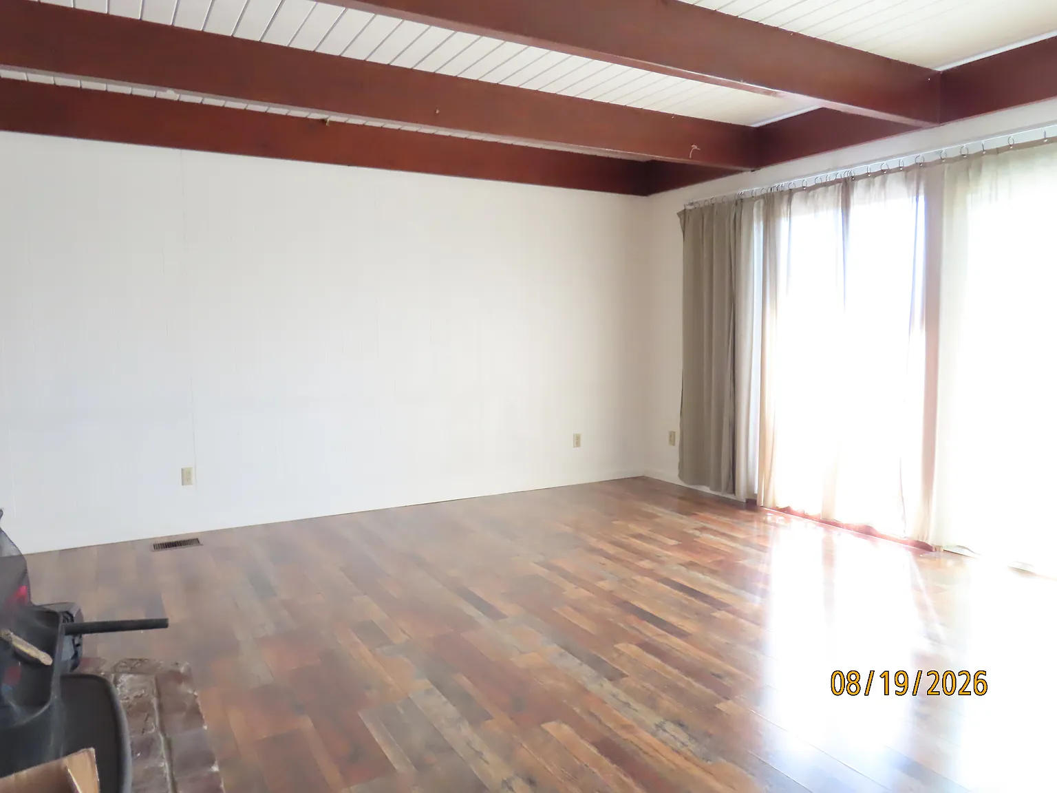 4 bed, 1408 sqft, $2,000 — Photo 3