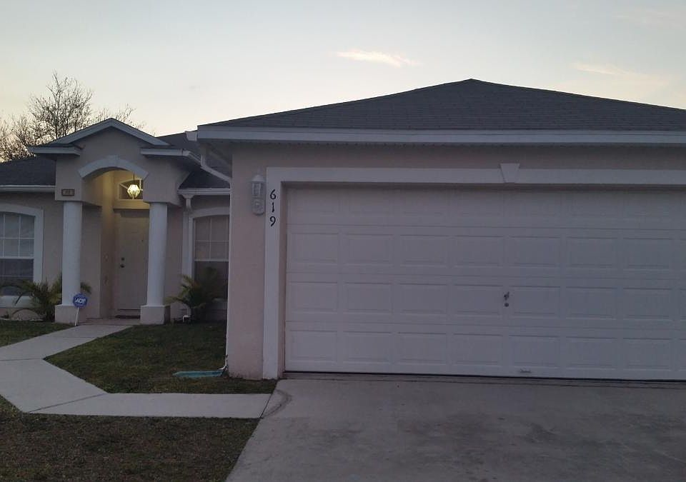 2nd image of 619 Basingstoke Ct