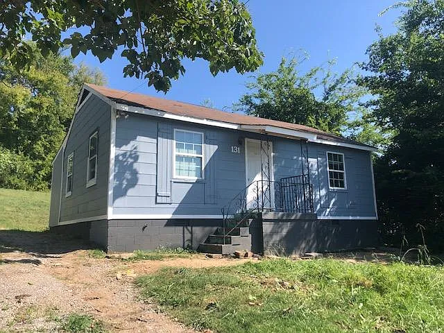 2 bed, 764 sqft, $1,600 — Photo 1