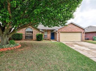 4821 Smoking Oaks Dr, Yukon, OK 73099