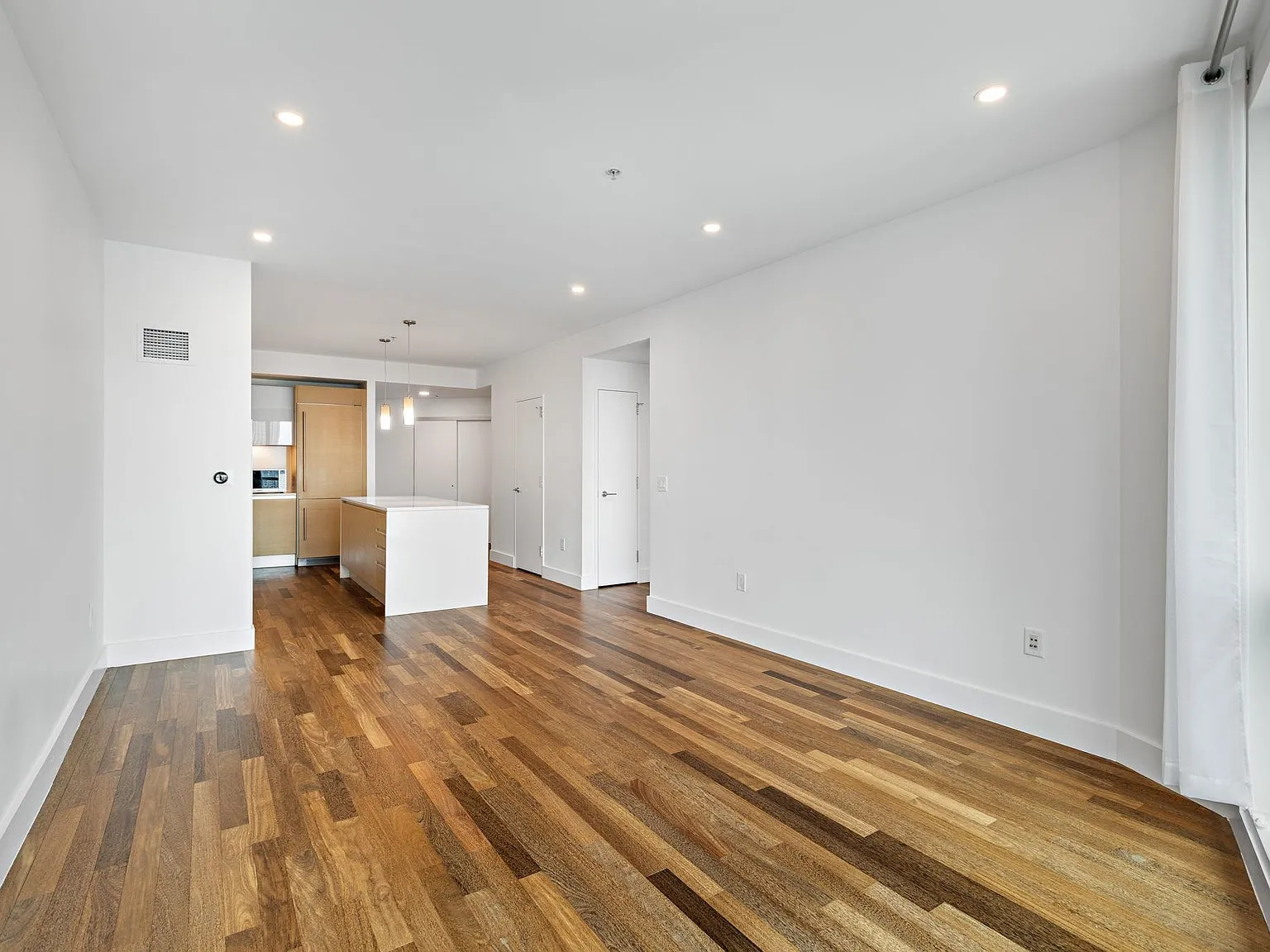 77 HUDSON — Photo 2