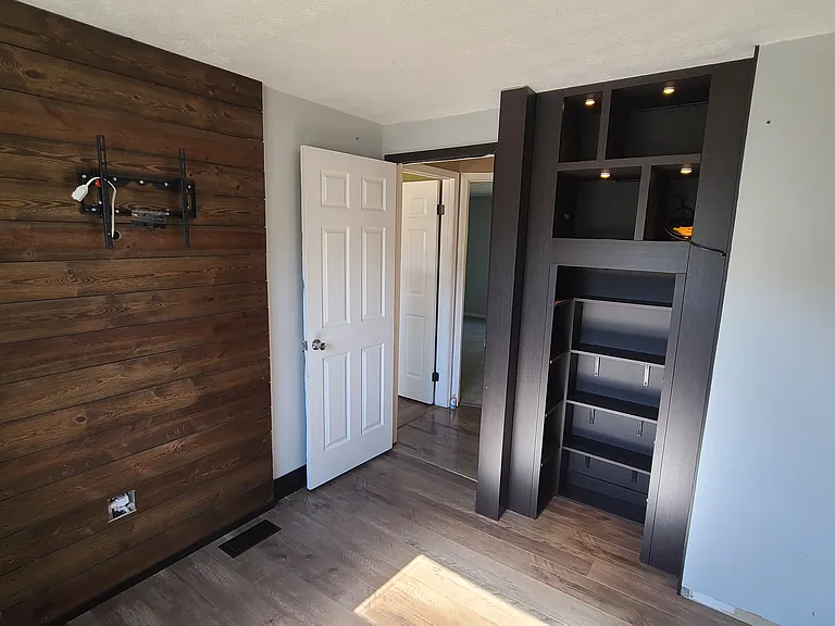 9820 Aylesworth Ln — Photo 27