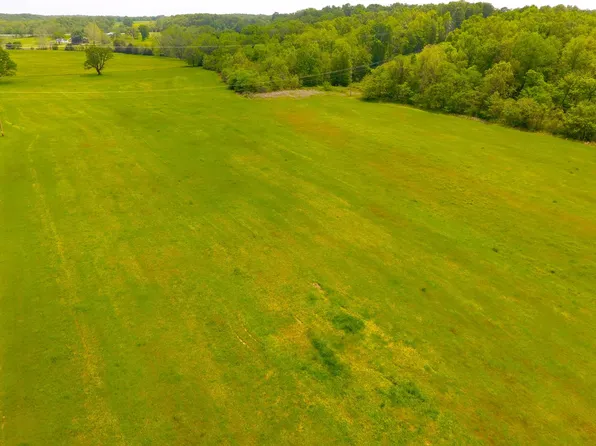 000 Old 60 Drive, Seneca, MO 64865