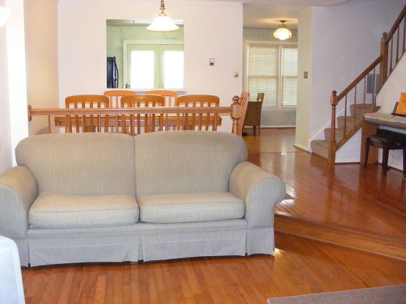 3rd image of 21168 Winding Brook Sq
