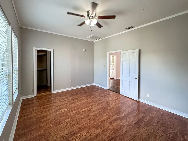 611 Nelray Blvd #B — Photo 32
